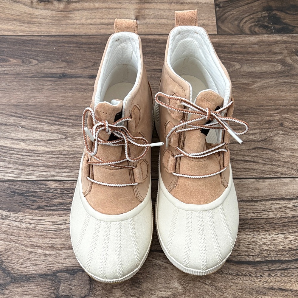 Sorel Lace-Up Duck Boots in Tan and Cream